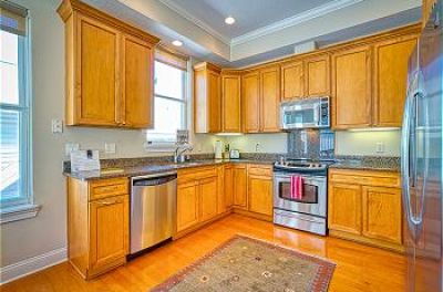 3 Bedroom 3 Bath Ocean Views Rooftop Deck Sleeps 8