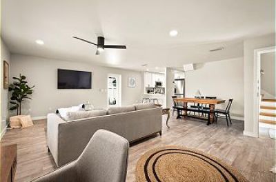 Modern 1-Bedroom Beachside Retreat Steps to the Beach